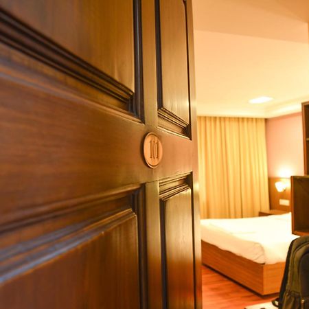 Serene Boutique Hotel Bangalore Eksteriør billede
