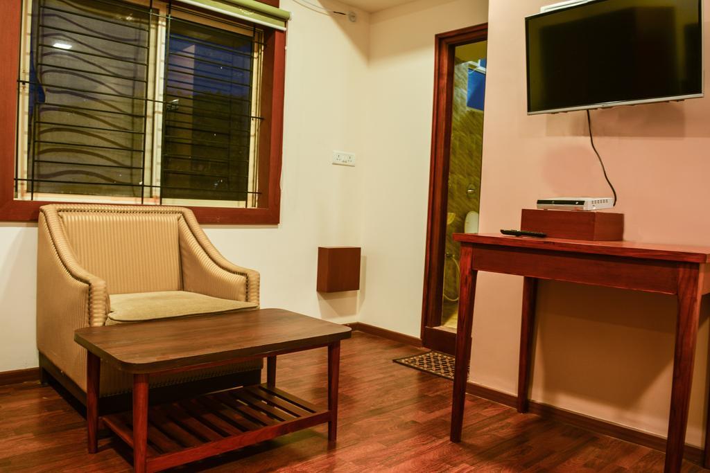 Serene Boutique Hotel Bangalore Eksteriør billede