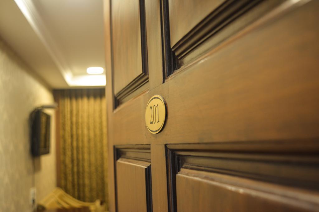 Serene Boutique Hotel Bangalore Eksteriør billede