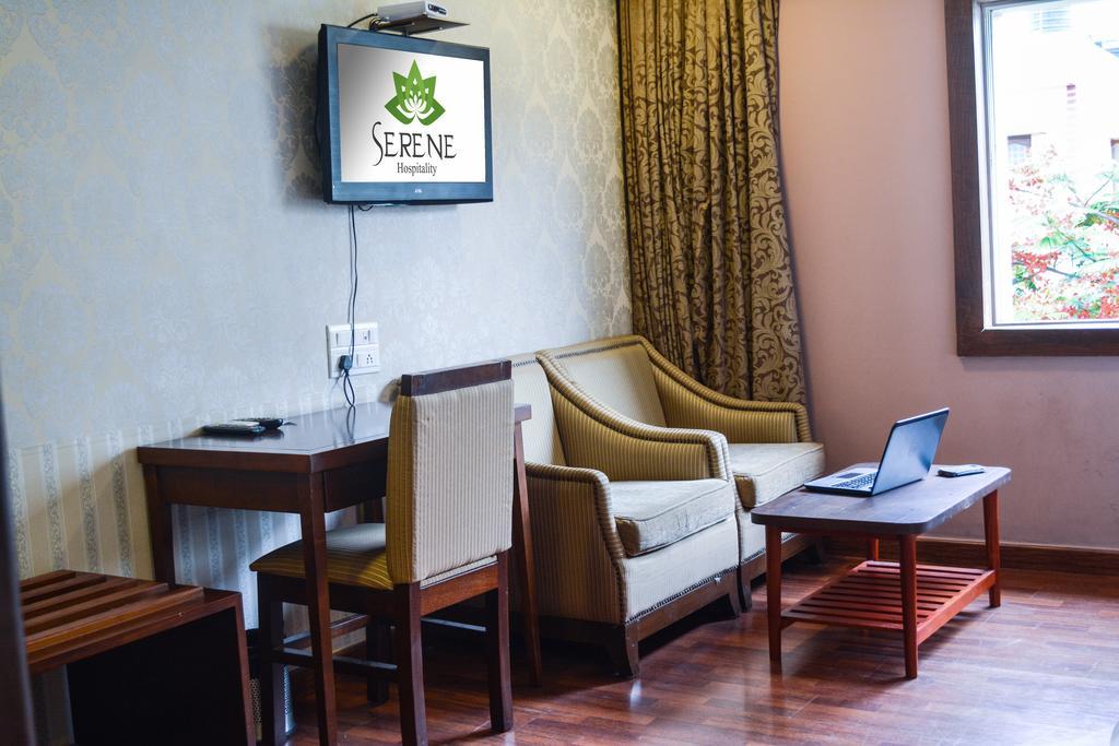 Serene Boutique Hotel Bangalore Eksteriør billede