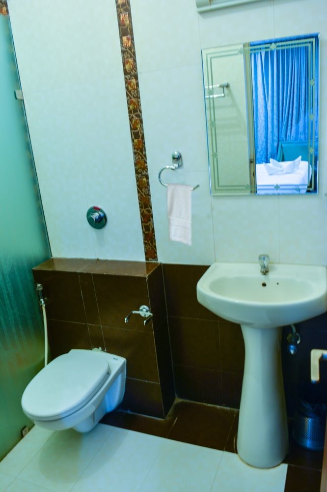 Serene Boutique Hotel Bangalore Eksteriør billede