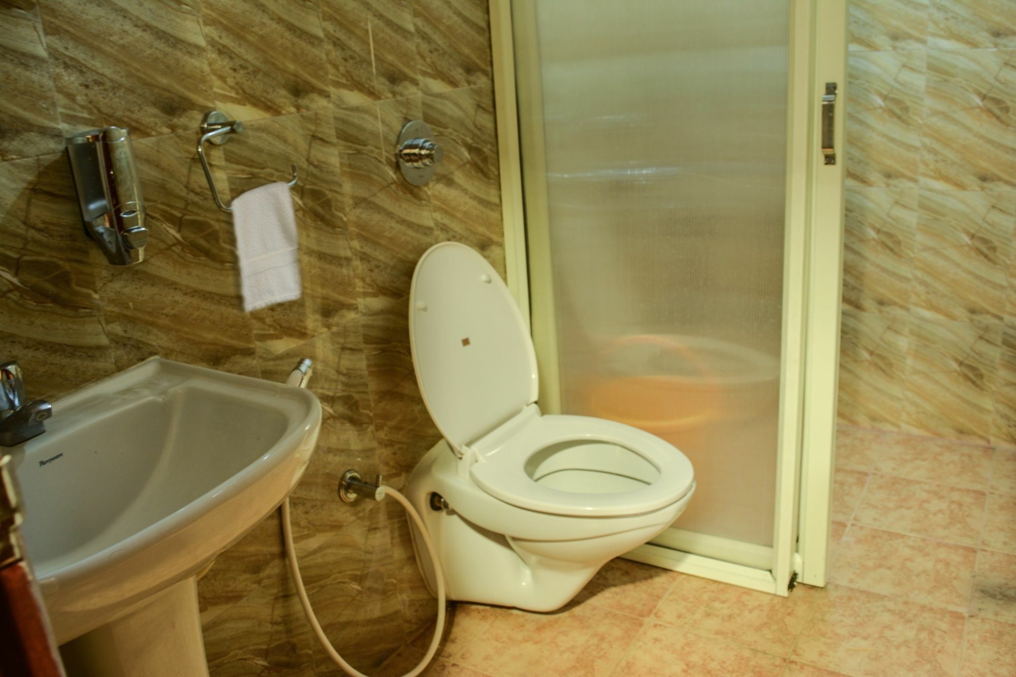 Serene Boutique Hotel Bangalore Eksteriør billede